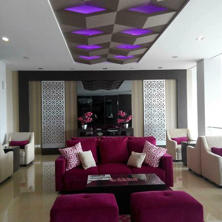 Viva Hotel Kediri, Azana Hotels Collection Kediri  Exterior photo